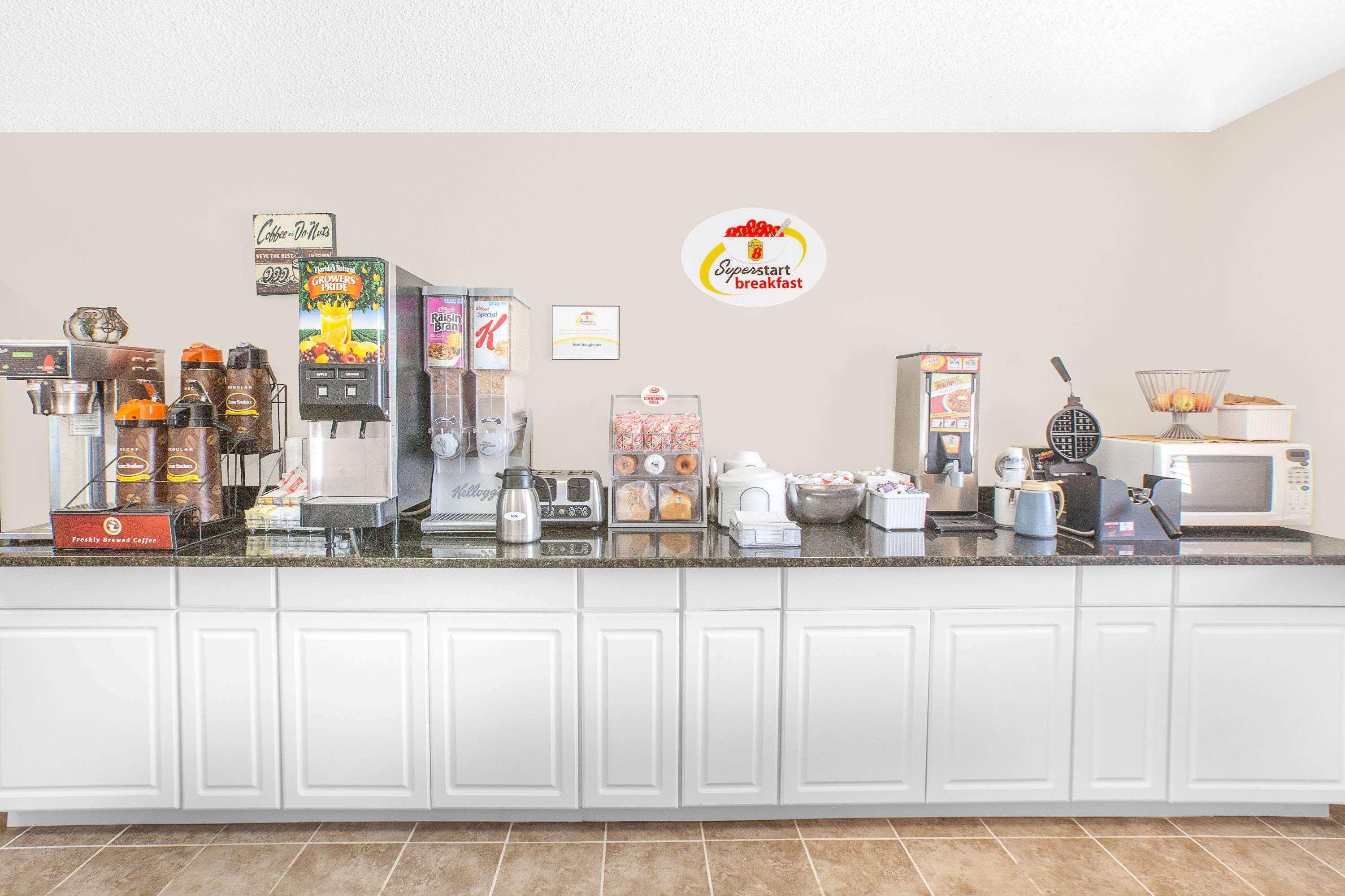 Motel Super 8 By Wyndham Mt Pleasant Mount Pleasant Zewnętrze zdjęcie
